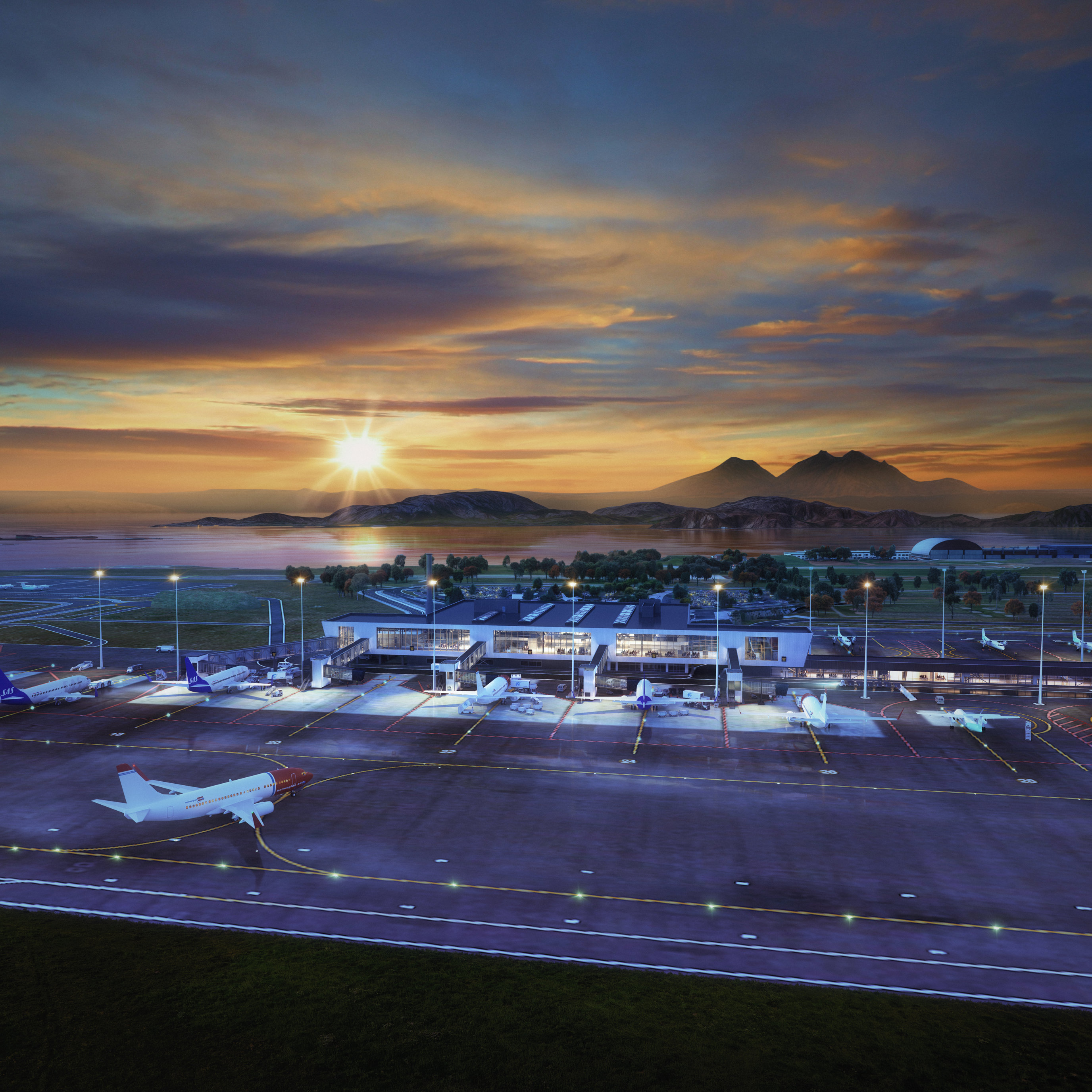 Solnedgang på en moderne flyplass med terminal og fly synlige, omgitt av fjell og en opplyst rullebane