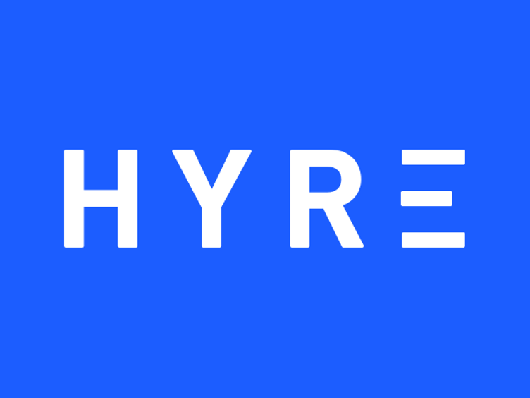 Hyre-logo med kvit tekst på blå bakgrunn